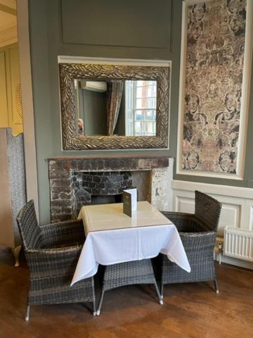 The Spread Eagle Hotel Thame Exterior photo